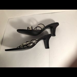 Mootsies Tootsies Black open toe heels